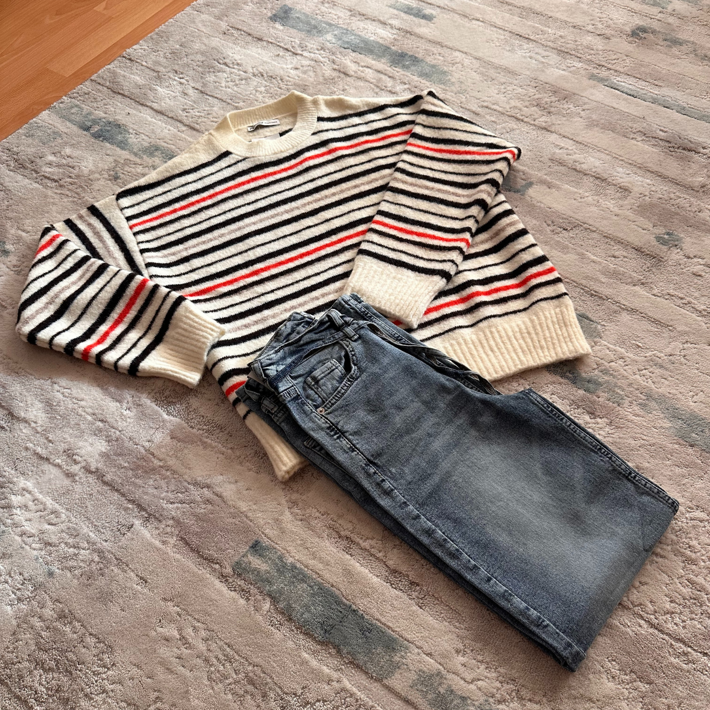 Плетен пуловер