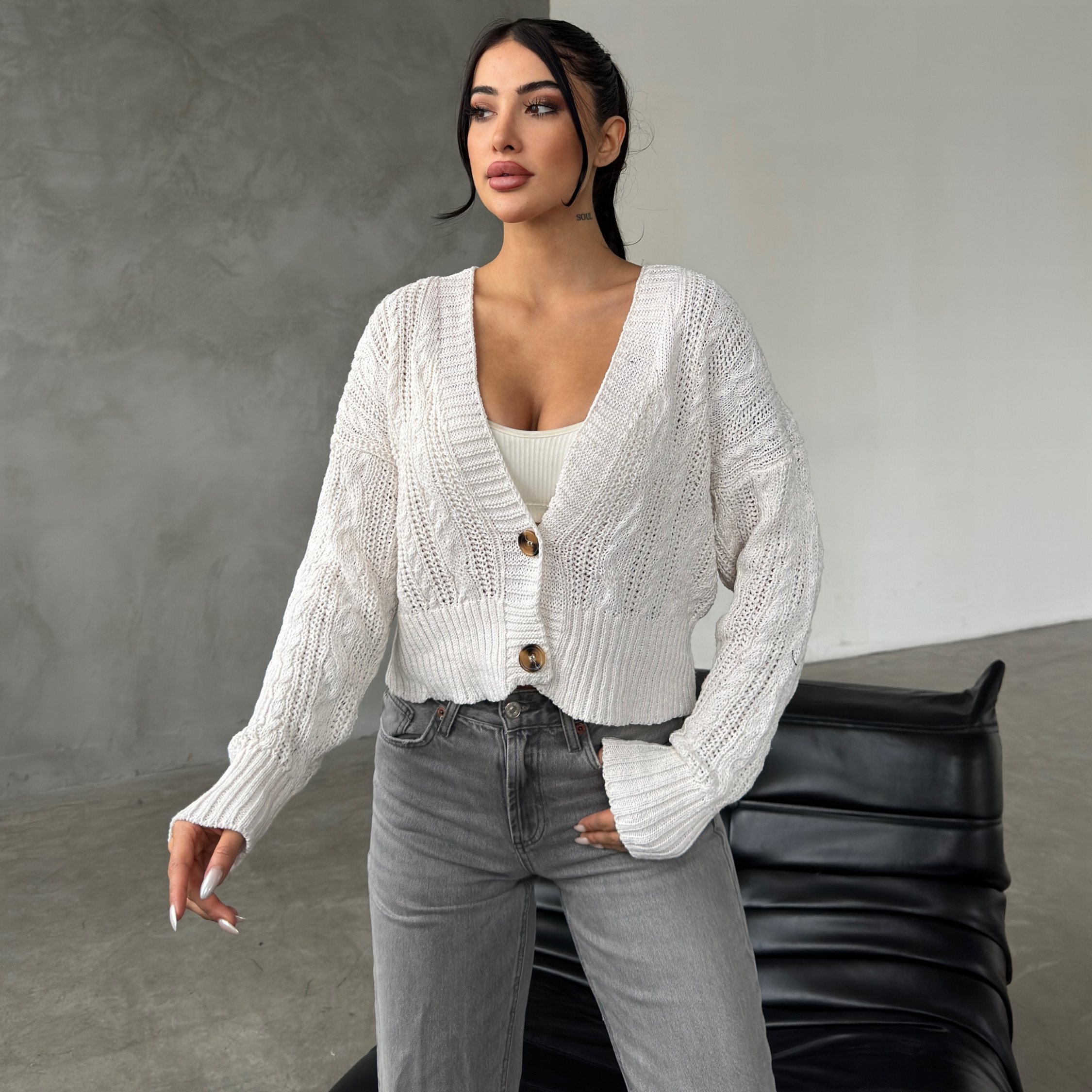 Плетена жилетка