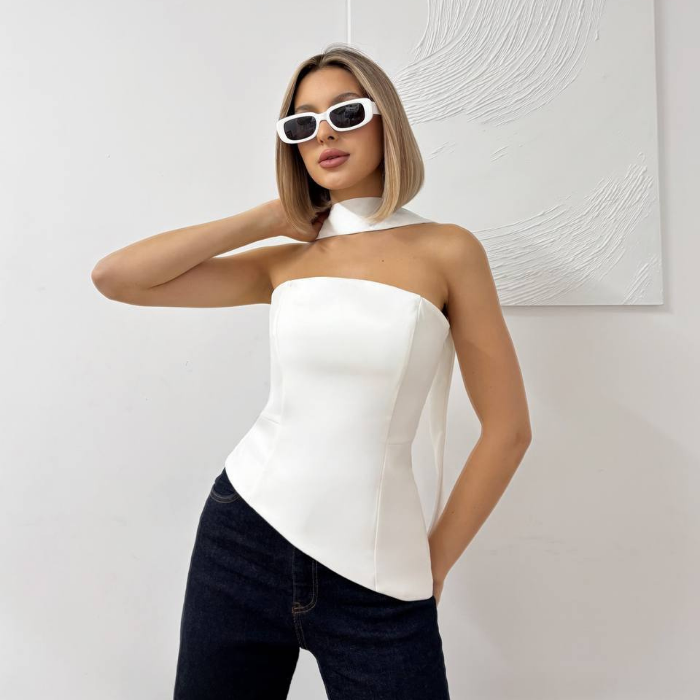 Бял корсет с шал