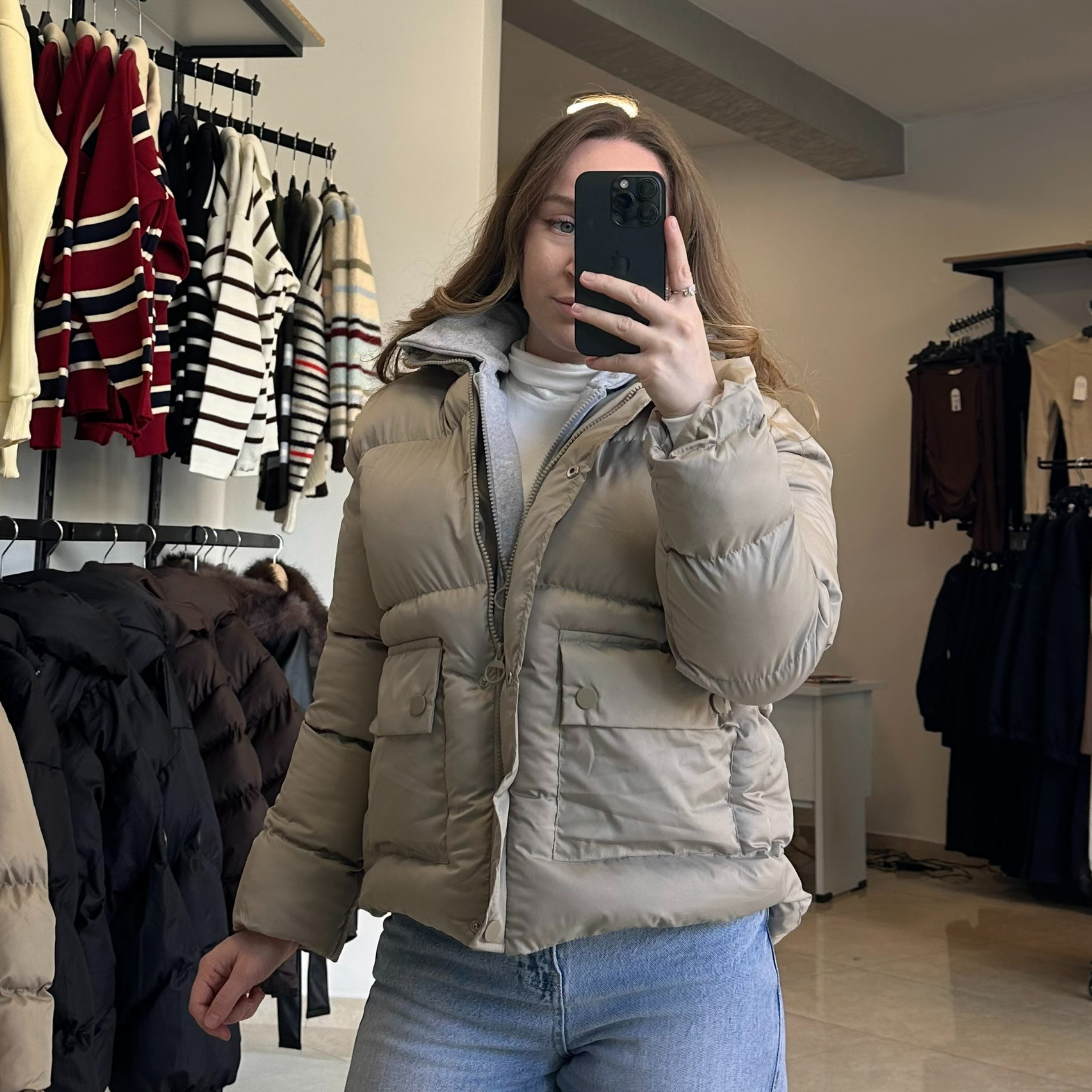 Сиво яке с качулка