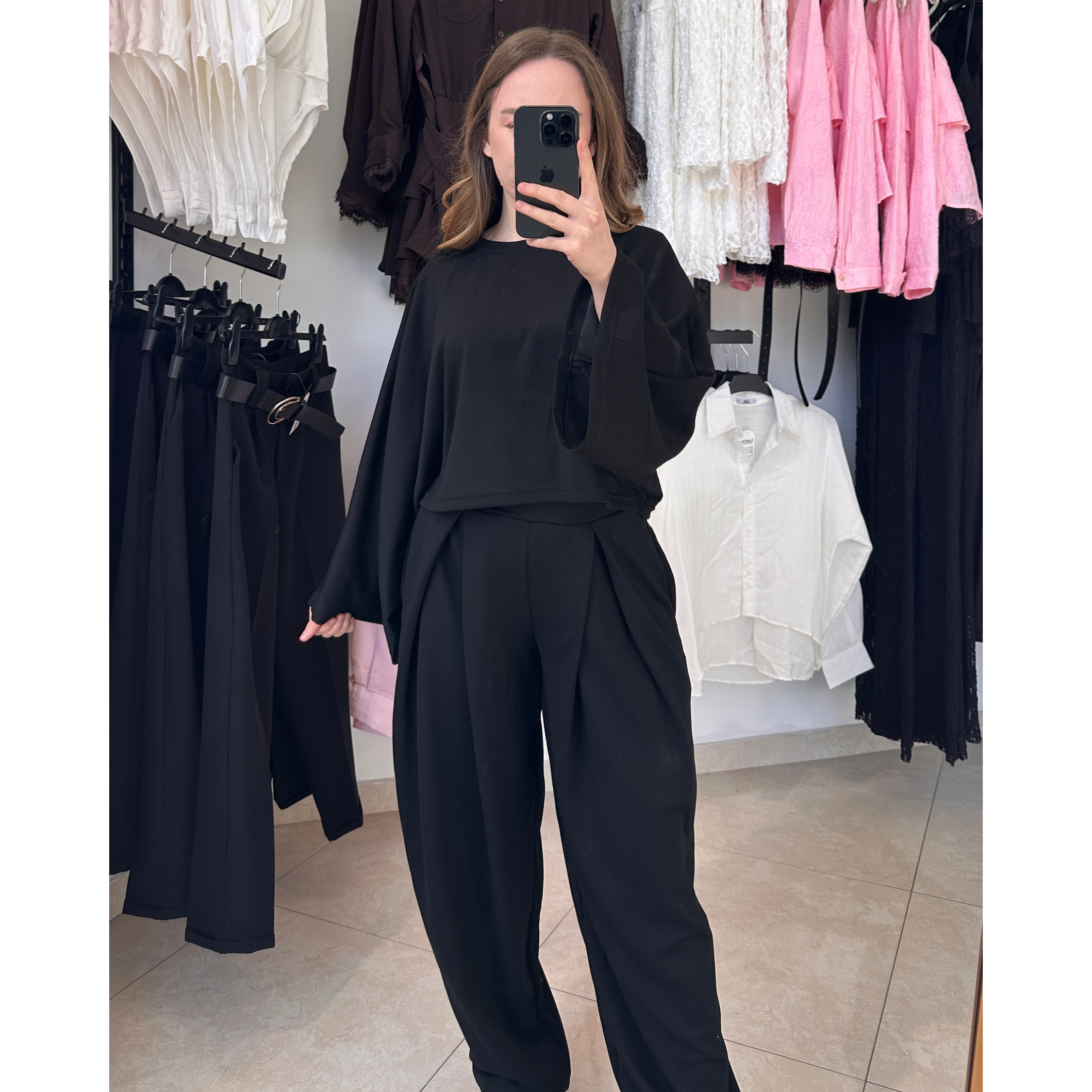 Комплект черни шалварки с блузка